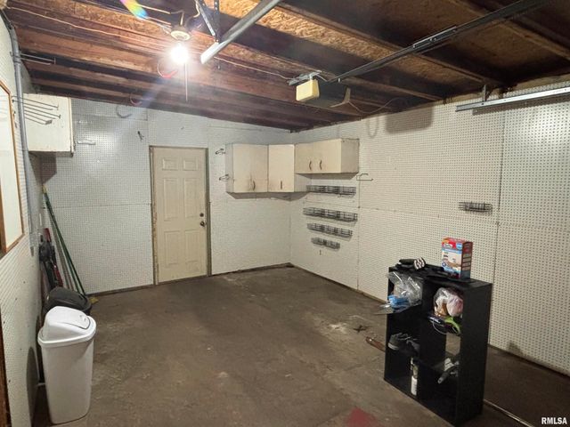 1205 HENRIETTA Street, Pekin, IL 61554