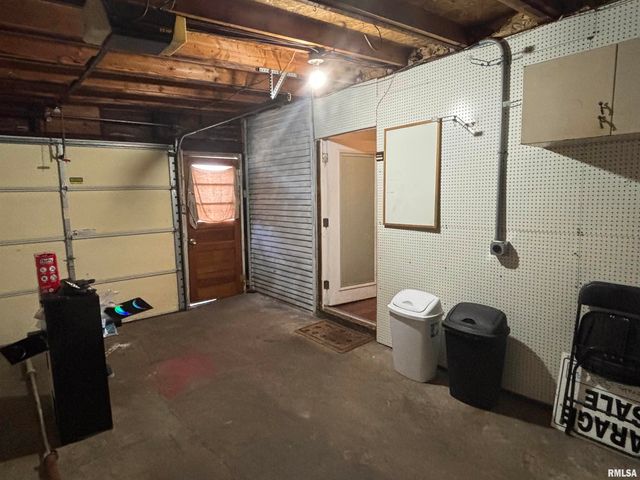 1205 HENRIETTA Street, Pekin, IL 61554