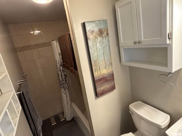 1205 HENRIETTA Street, Pekin, IL 61554