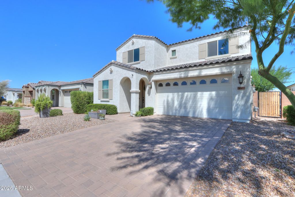 3642 E PERALTA CANYON Lane, San Tan Valley, AZ 85140 — photo 4