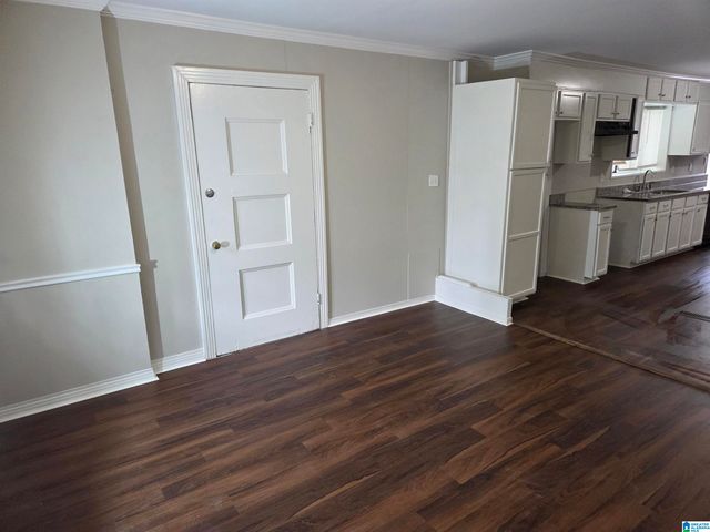1406 12TH AVENUE N, Bessemer, AL 35020
