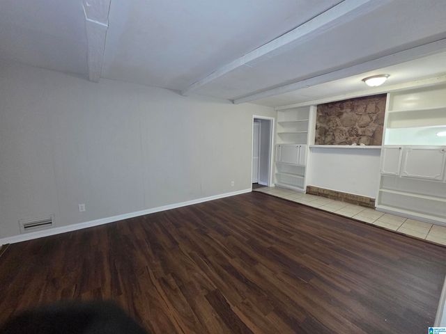 1406 12TH AVENUE N, Bessemer, AL 35020