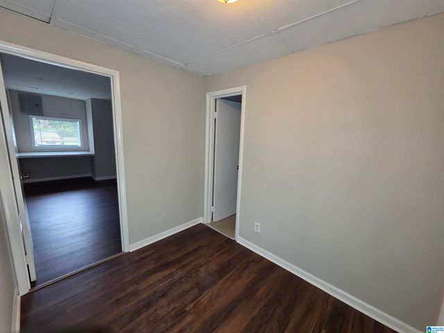 1406 12TH AVENUE N, Bessemer, AL 35020