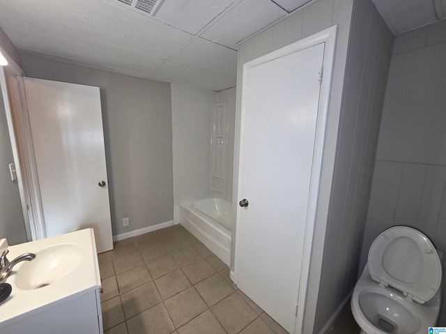 1406 12TH AVENUE N, Bessemer, AL 35020