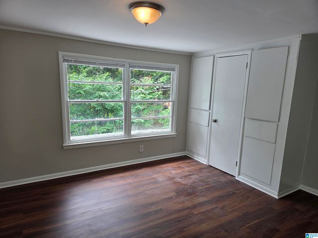 1406 12TH AVENUE N, Bessemer, AL 35020