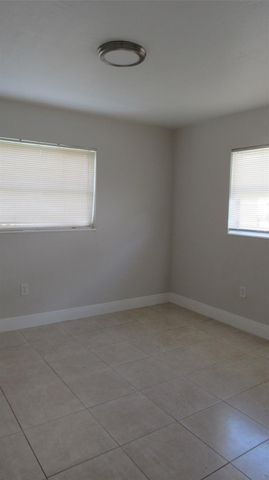 6881 NW 26th Street, Sunrise, FL 33313