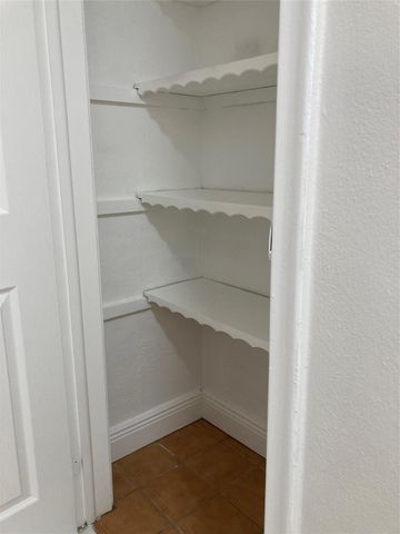 6881 NW 26th Street, Sunrise, FL 33313