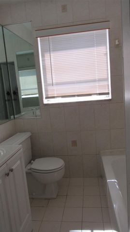 6881 NW 26th Street, Sunrise, FL 33313