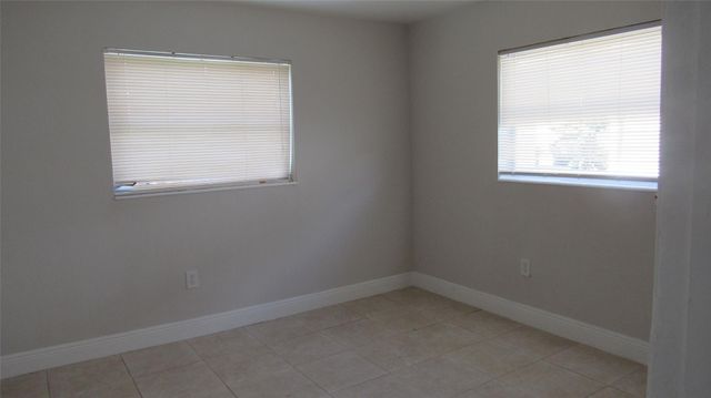 6881 NW 26th Street, Sunrise, FL 33313