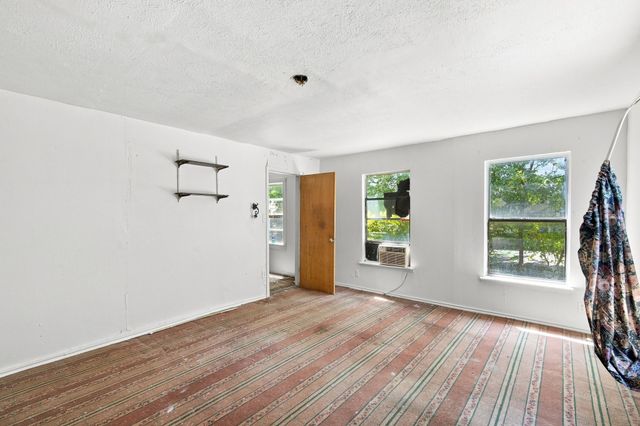 9007 Metz Avenue, Dallas, TX 75232
