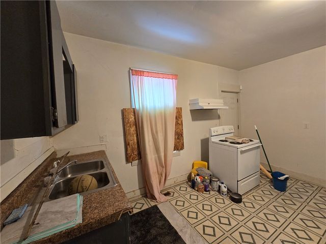 58 Champlain Street, Rochester, NY 14608
