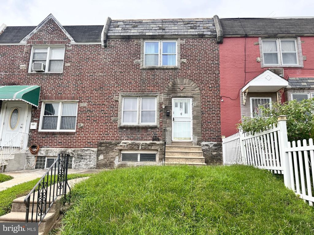 2106 MAGEE AVE, Philadelphia, PA 19149