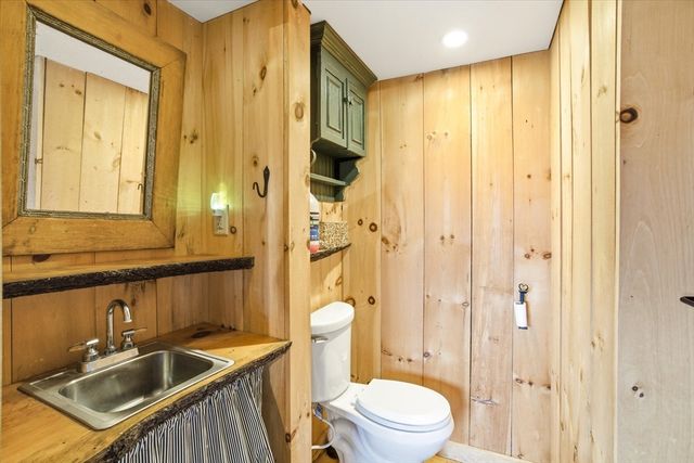235 Windsor Rd, Hillsborough, NH 03244