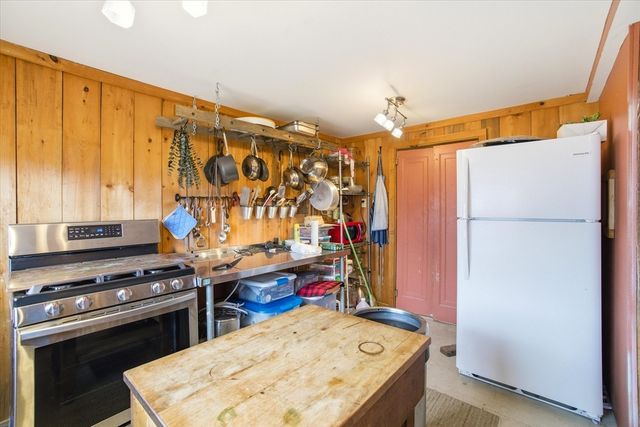 235 Windsor Rd, Hillsborough, NH 03244