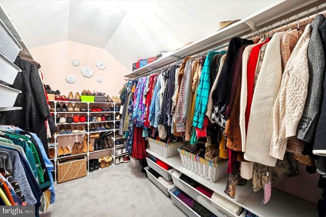 22 COUNTRY RUN, Thornton, PA 19373