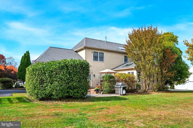 22 COUNTRY RUN, Thornton, PA 19373