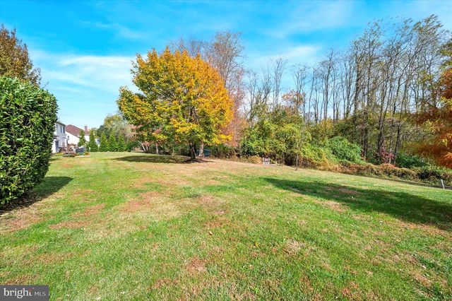 22 COUNTRY RUN, Thornton, PA 19373