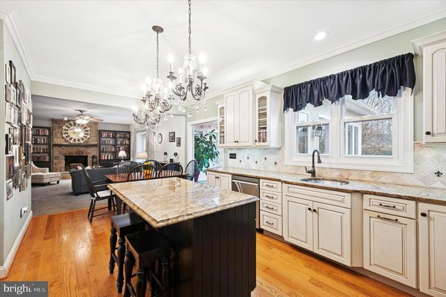 22 COUNTRY RUN, Thornton, PA 19373