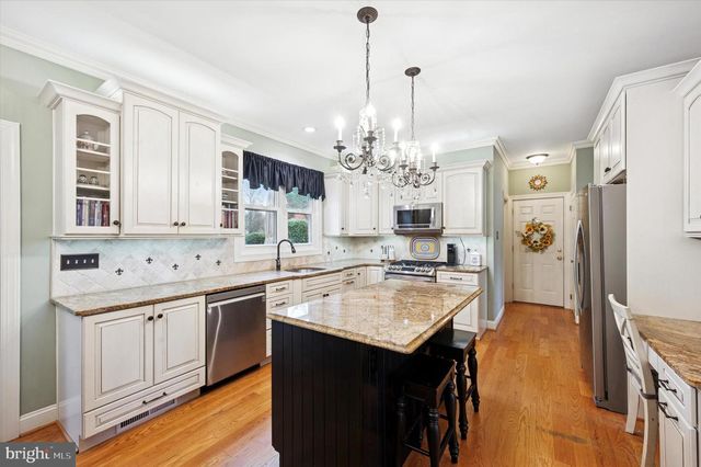 22 COUNTRY RUN, Thornton, PA 19373