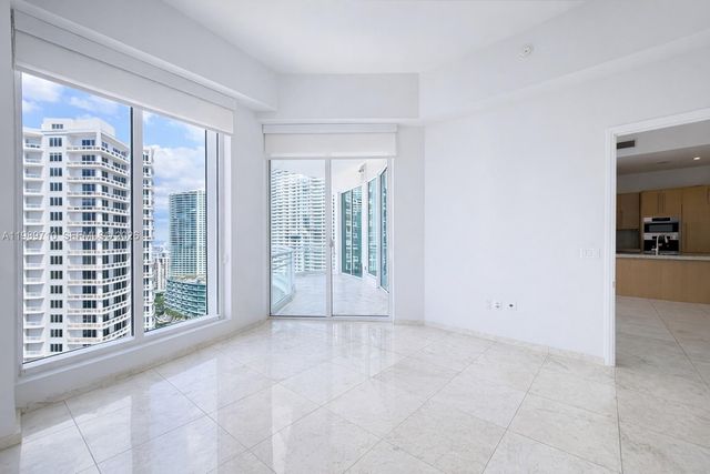 900 Brickell Key Blvd 2505, Miami, FL 33131