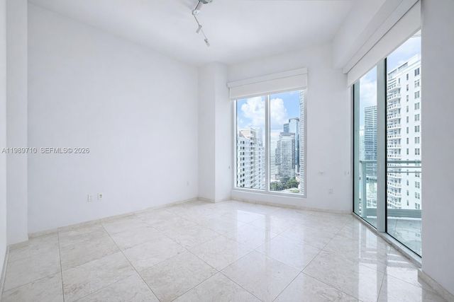 900 Brickell Key Blvd 2505, Miami, FL 33131