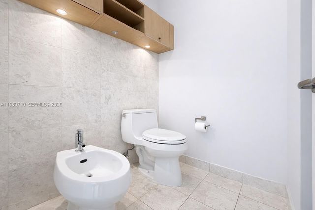 900 Brickell Key Blvd 2505, Miami, FL 33131