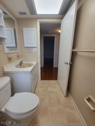 1372 Archer ST 4, Lehigh Acres, FL 33936