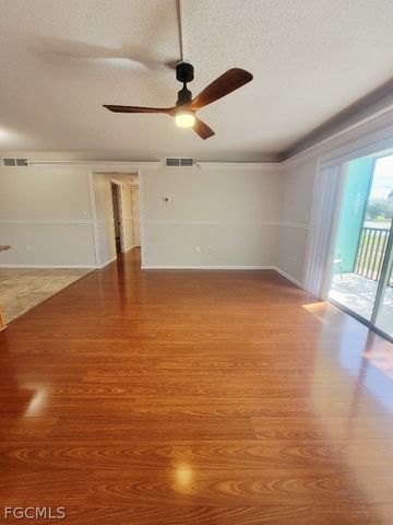 1372 Archer ST 4, Lehigh Acres, FL 33936