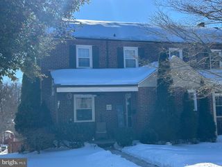 27 SOMERSET, Catonsville, MD 21228