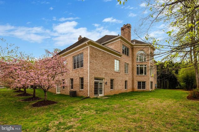 1204 HUNTERS GROVE CT, Mclean, VA 22102