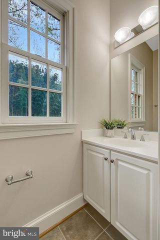 1204 HUNTERS GROVE CT, Mclean, VA 22102