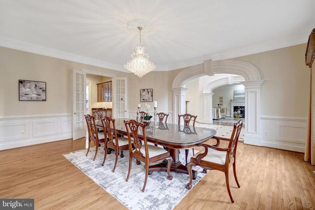 1204 HUNTERS GROVE CT, Mclean, VA 22102