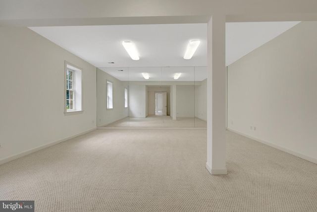 1204 HUNTERS GROVE CT, Mclean, VA 22102