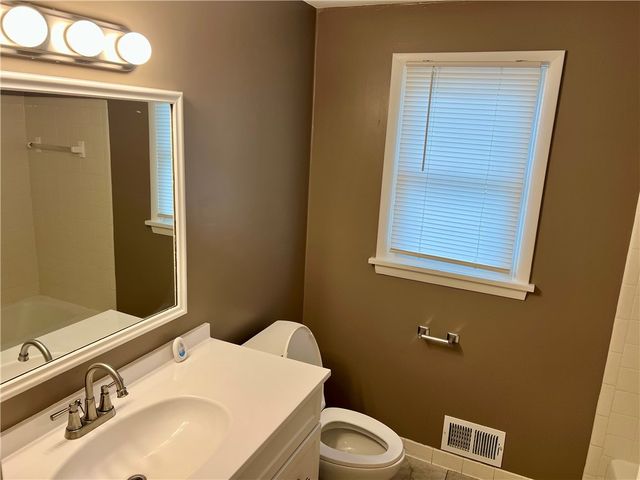 22 Morningstar Drive, Gates, NY 14606