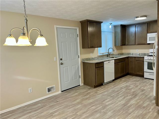 22 Morningstar Drive, Gates, NY 14606