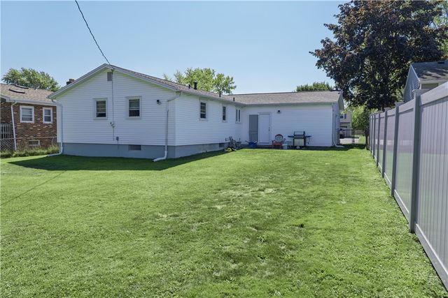 22 Morningstar Drive, Gates, NY 14606