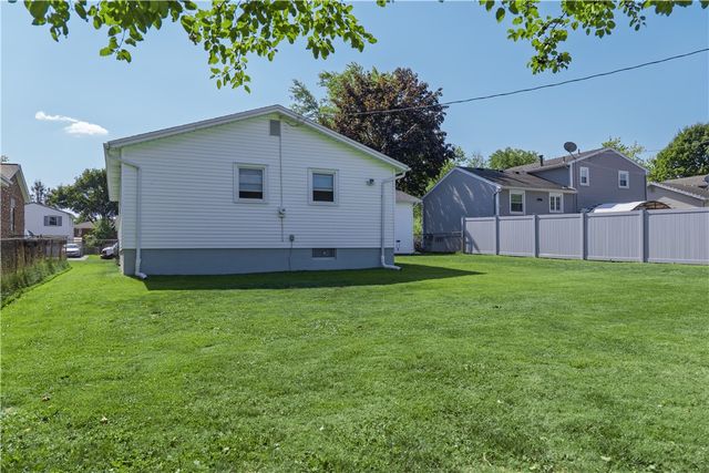 22 Morningstar Drive, Gates, NY 14606