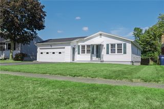 22 Morningstar Drive, Gates, NY 14606