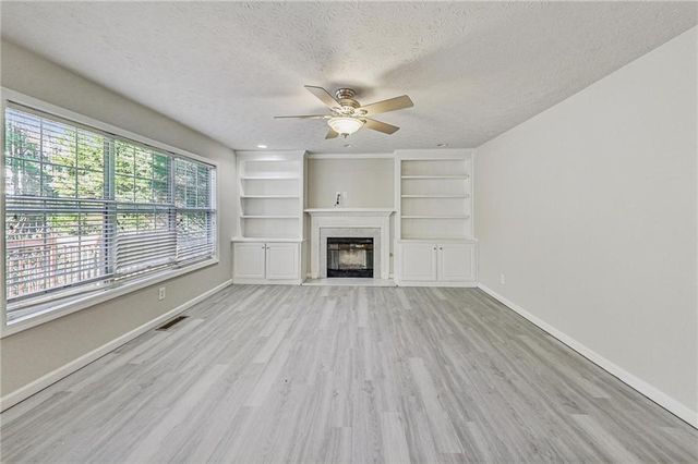 326 Canterbury Place Drive, Suwanee, GA 30024