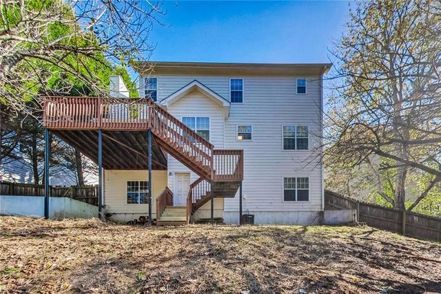 326 Canterbury Place Drive, Suwanee, GA 30024