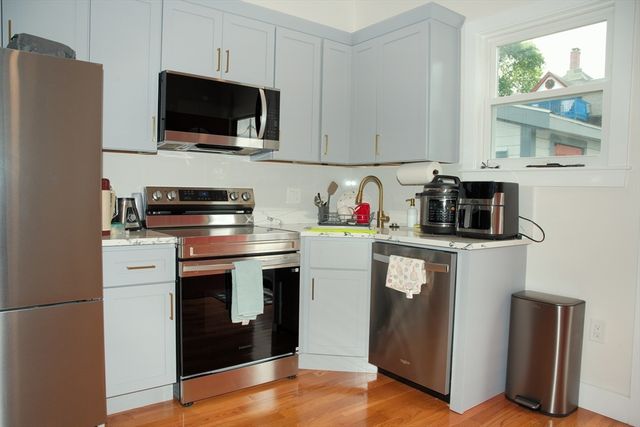 5 Walnut Avenue 2, Stoughton, MA 02072