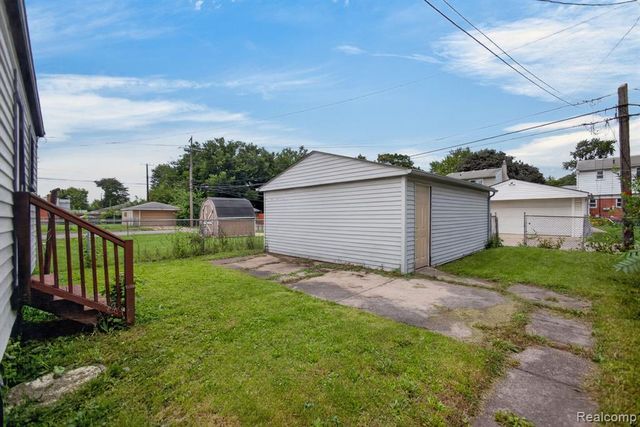 1334 Wilson Avenue, Lincoln Park, MI 48146