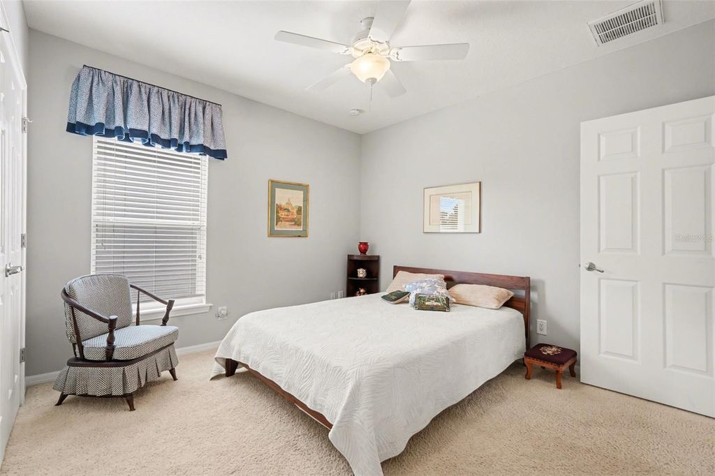 Image 23 of property listing at 11201 GREEN PARK CIRCLE, Tampa, FL 33626