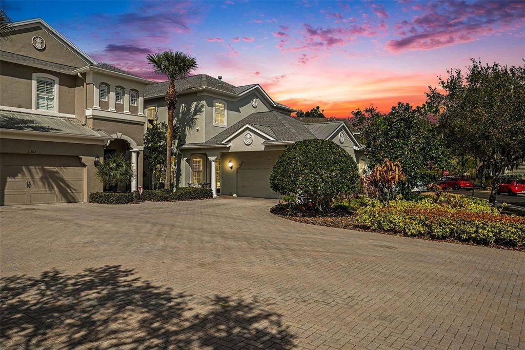 Image 29 of property listing at 11201 GREEN PARK CIRCLE, Tampa, FL 33626