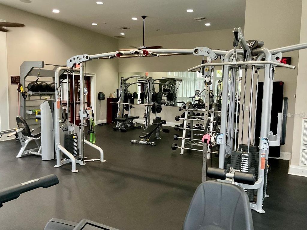 Image 37 of property listing at 11201 GREEN PARK CIRCLE, Tampa, FL 33626