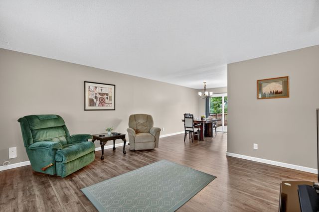 400 38th Street, West Des Moines, IA 50265