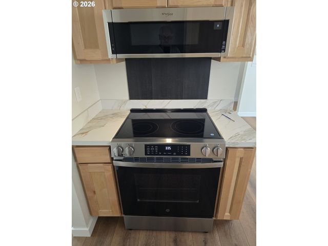740 Se 18TH Ave, Hillsboro, OR 97123