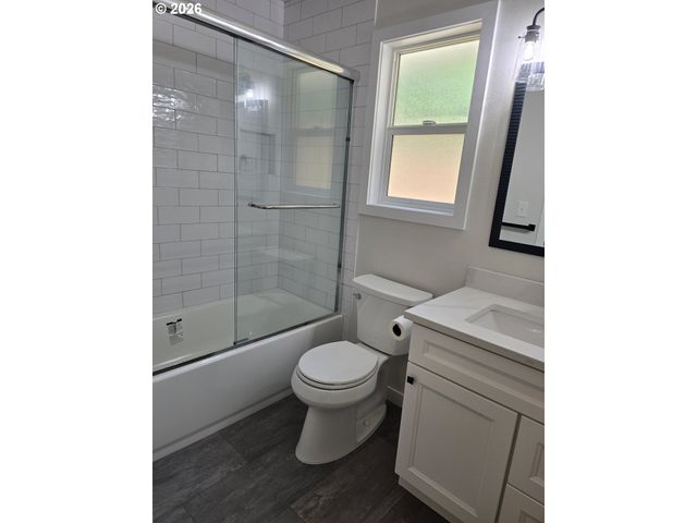 740 Se 18TH Ave, Hillsboro, OR 97123