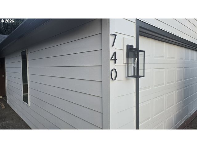 740 Se 18TH Ave, Hillsboro, OR 97123