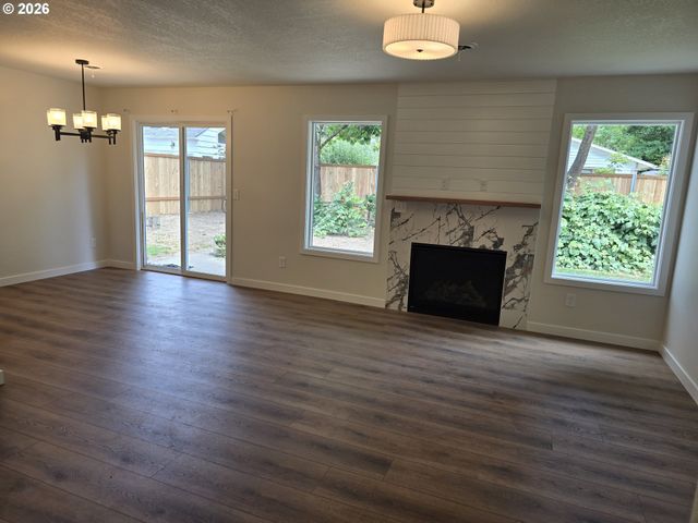 740 Se 18TH Ave, Hillsboro, OR 97123